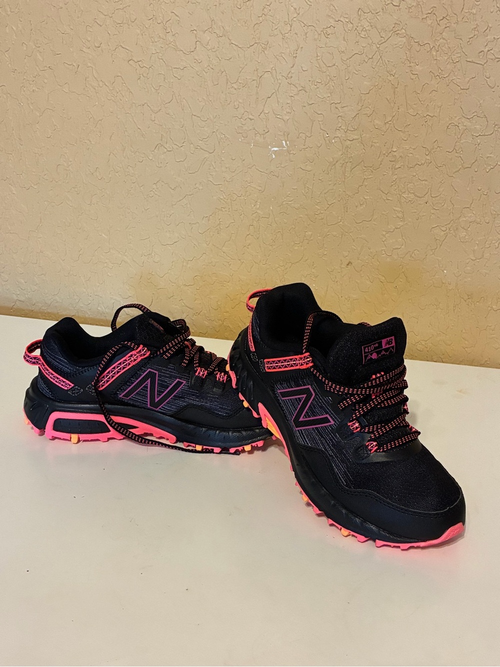 Size 6- New Balance 410v6 (WT410SB6) With Black,Pink,Orange-All Terrain NWOT